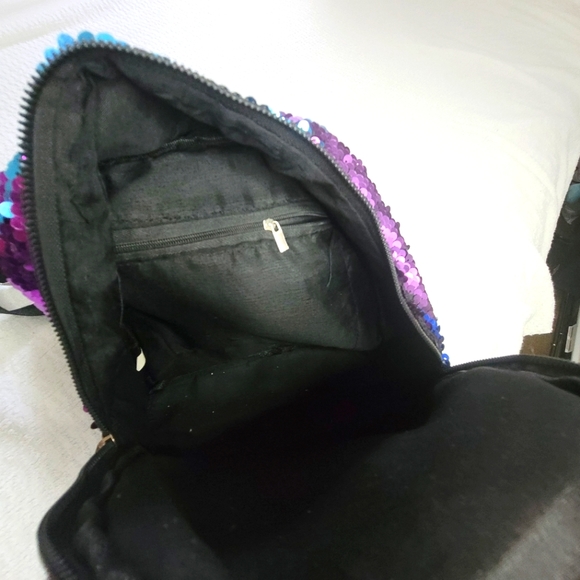 BAG Girls - Picture 5 of 5